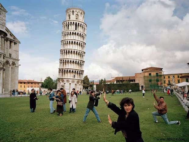 Between Dreams and Reality:19 Vacation Photos That Show the Difference. 