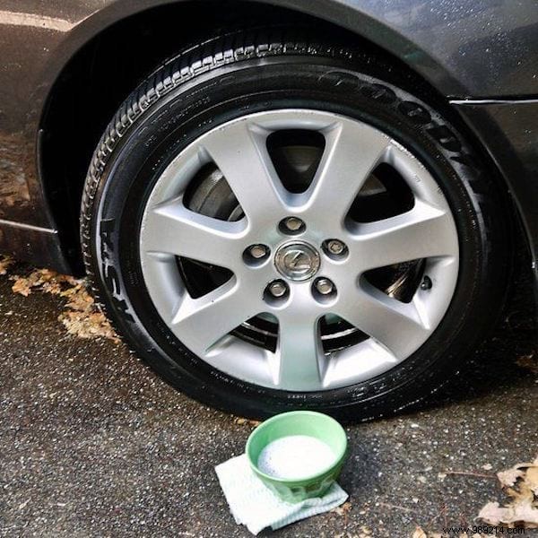 15 Incredible Tricks To Make Your Dirty Car Look Like New! 