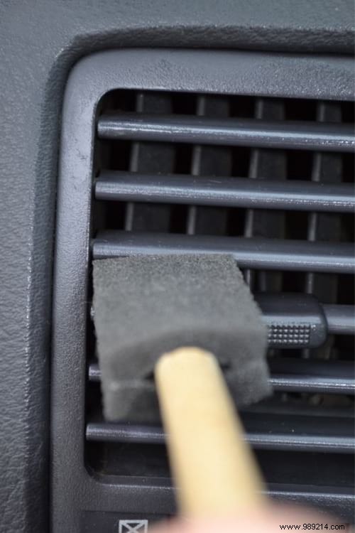 15 Incredible Tricks To Make Your Dirty Car Look Like New! 