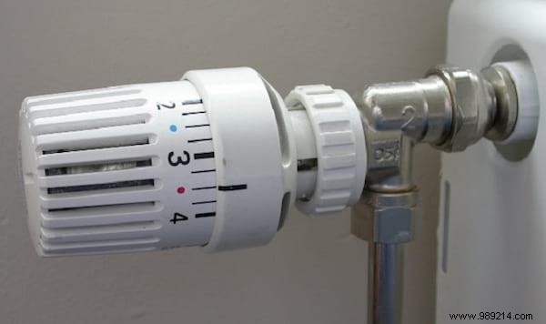 Thermostatic Radiator Valves:Guaranteed Heating Savings. 