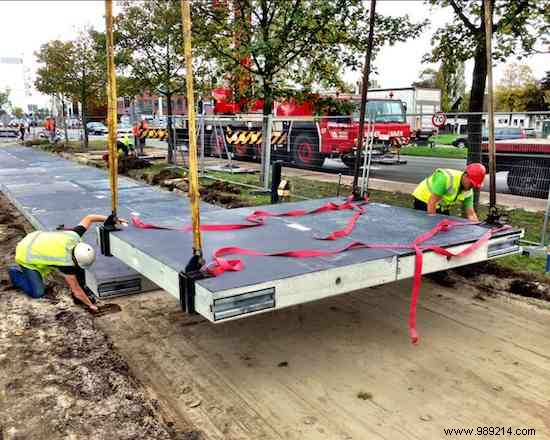 World s First SOLAR Road Produces Even More Energy Than Expected. 