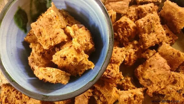 No More Buying Dog Treats! Here are 4 Super Easy Recipes to Make. 