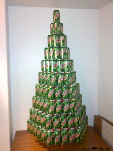 14 Ingenious Christmas trees. 