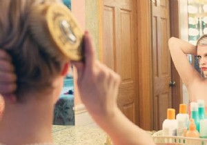 The Simple Trick To Clean And Shine Mirrors With White Vinegar. 