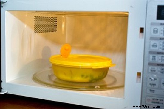 12 Things You Should NEVER Microwave. 