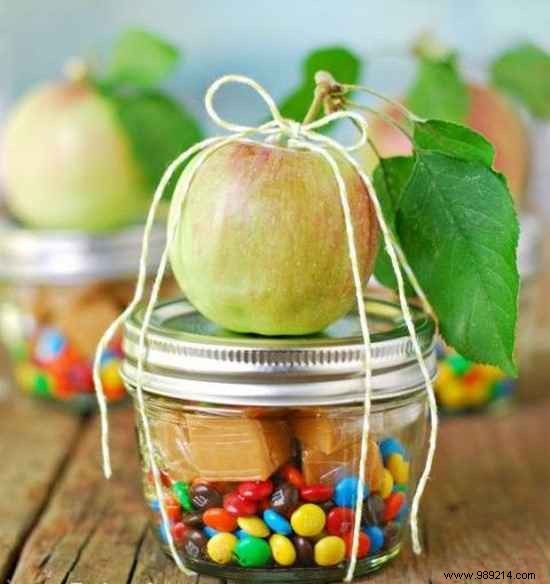 29 Ingenious Ways to Use Glass Jars for Halloween. 