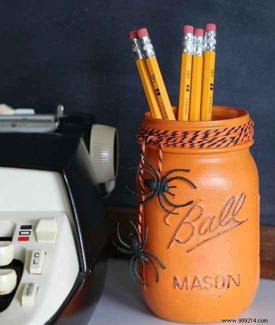 29 Ingenious Ways to Use Glass Jars for Halloween. 