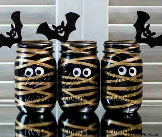 29 Ingenious Ways to Use Glass Jars for Halloween. 