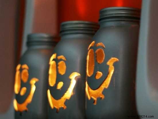 29 Ingenious Ways to Use Glass Jars for Halloween. 