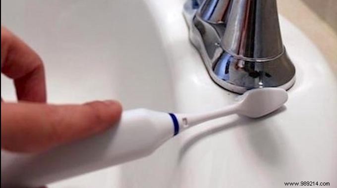 How to Use an Electric Toothbrush to Clean Every Corner of the House. 