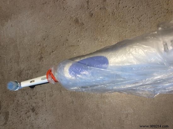 How to Use an Electric Toothbrush to Clean Every Corner of the House. 