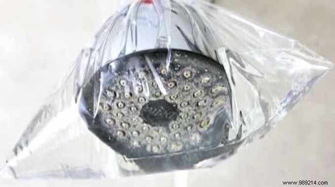 Quick and Easy:How to Clean a Shower Head With White Vinegar. 