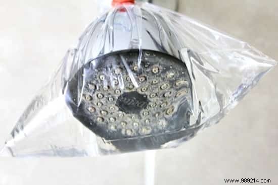 Quick and Easy:How to Clean a Shower Head With White Vinegar. 