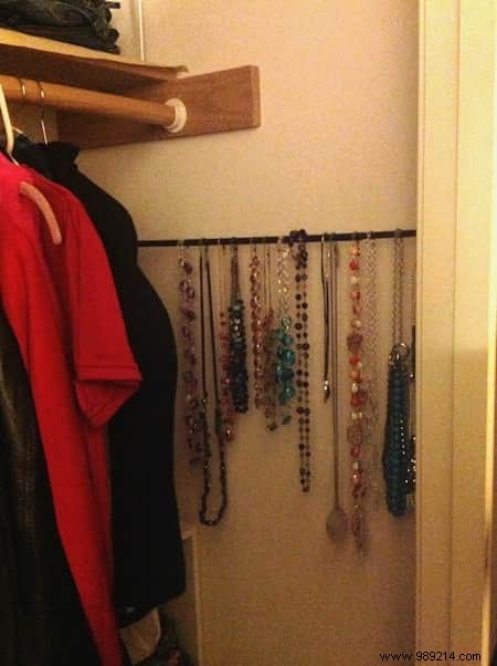 27 Clever Ways to Use Extendable Curtain Rods. 