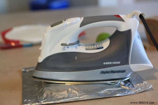 6 Quick and Easy Tips for Cleaning Your Iron. 