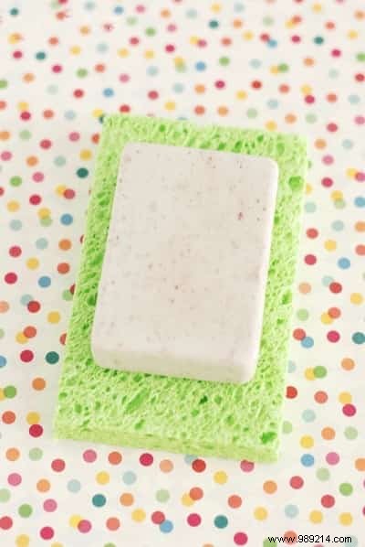 14 Totally Amazing Uses for Sponges. 