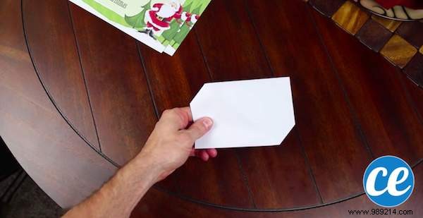 Video:10 Christmas Hacks Everyone Should Know. 