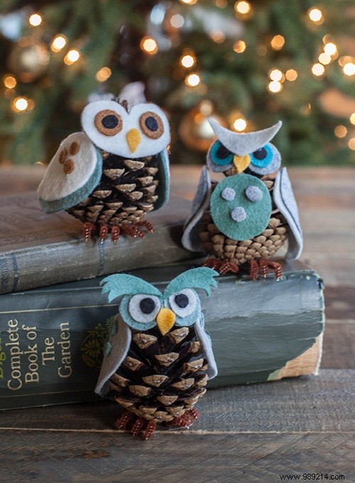 Here s How To DIY Owls out of PINE CONES Easily. 