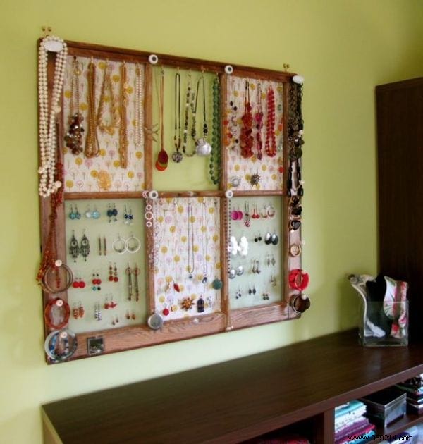 20 creative ways to recycle old windows. 