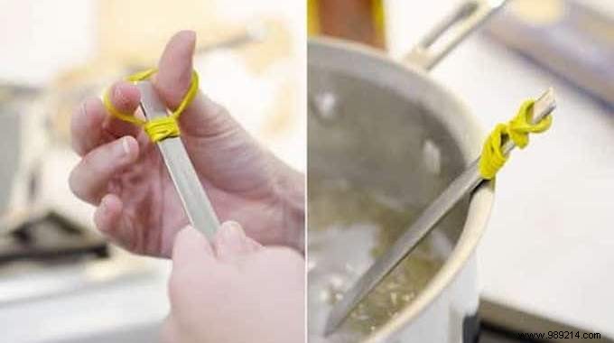 Finally, a tip to prevent the spoon from slipping in the pan. 