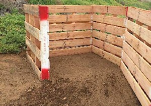 How To Make A Compost Bin With Pallets In 10 Minutes. 