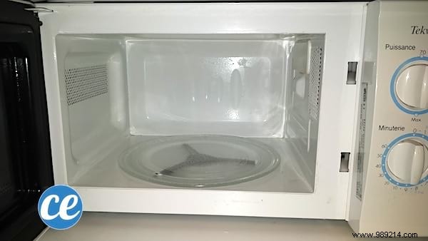 The Secret To Cleaning A Heavily Dirty Microwave Effortlessly. 