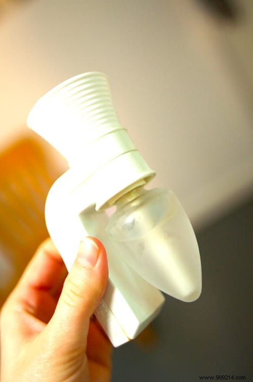 Electric Perfume Diffuser:How To Make Your Own Refill In 2 Minutes. 