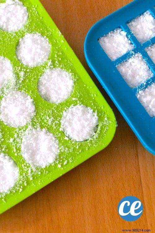 Make Your Own Dishwasher Tablets (With Only 3 Ingredients)! 