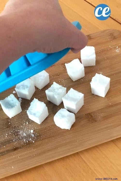 Make Your Own Dishwasher Tablets (With Only 3 Ingredients)! 