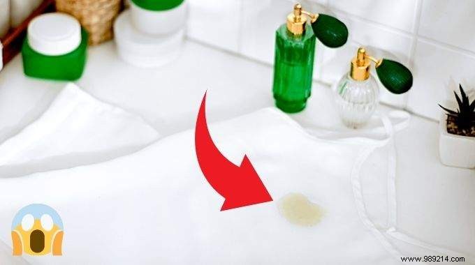 Perfume stain? The Magic Trick To Eliminate It Easily. 