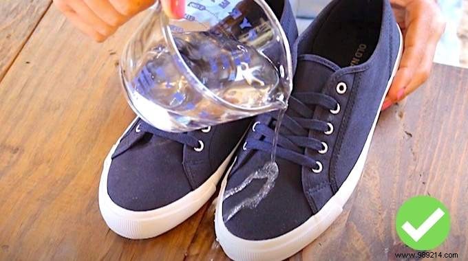 How to Waterproof Your Shoes? 2 Natural and Effective Tips. 