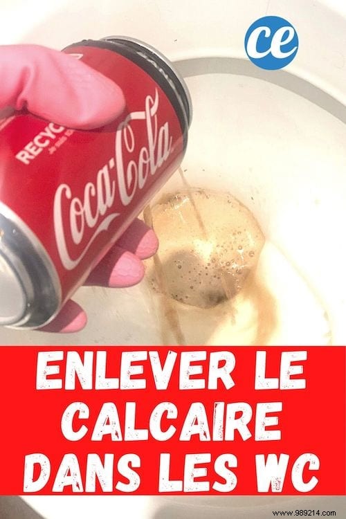 How to Clean the Bottom of the Toilet With Coca-Cola (WITHOUT Scrubbing). 