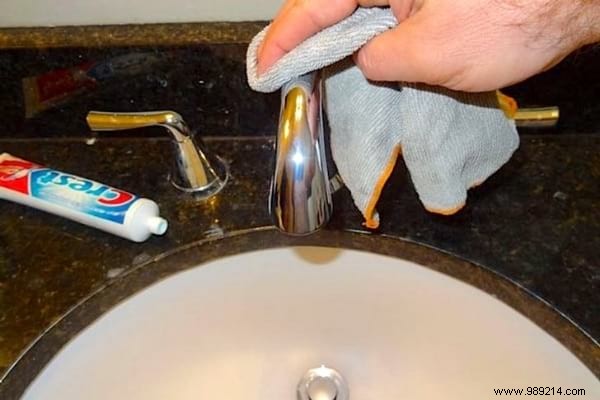 What To Clean With Toothpaste? 13 Grandma Tricks You Should Know. 