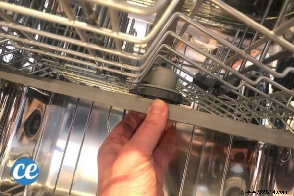 Dishwasher:The Tip To Clean The Washing Arms Easily. 