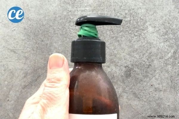 6 Tricks To Make Dish Soap Last 3 Times Longer. 