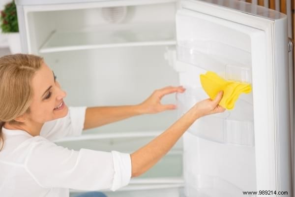 8 Tips To Stop Condensation In The Fridge (Easy &Quick). 