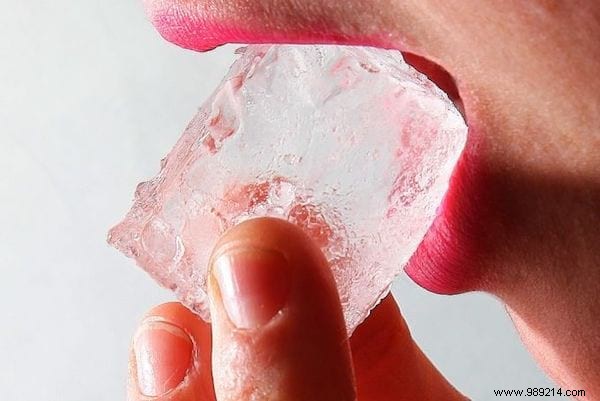 24 Amazing Ways to Use Ice Cubes (That Nobody Knows). 