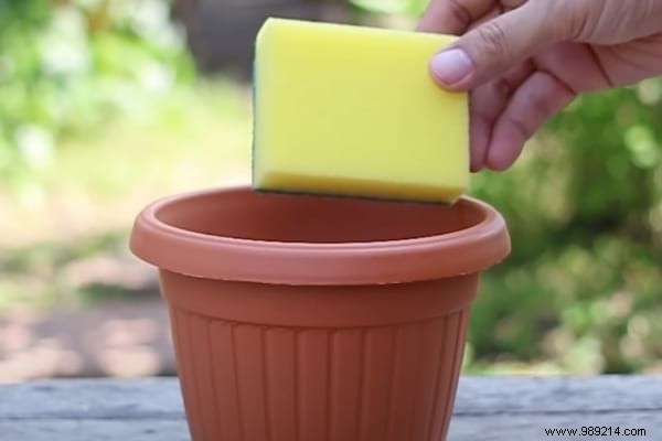 15 Amazing Ways to Use a Sponge Nobody Knows. 