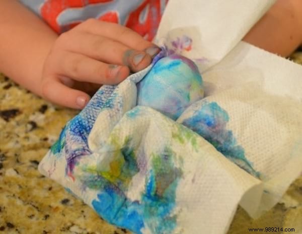 How to Color Your Easter Eggs With Shaving Foam (Your Kids Will Love It!). 