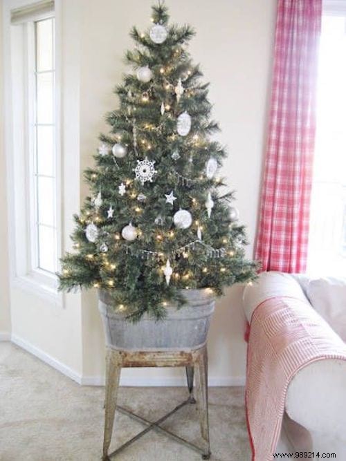 39 Easy DIY Christmas Decorations (For a Fairytale Interior). 