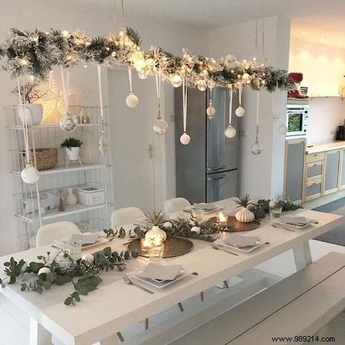 39 Easy DIY Christmas Decorations (For a Fairytale Interior). 