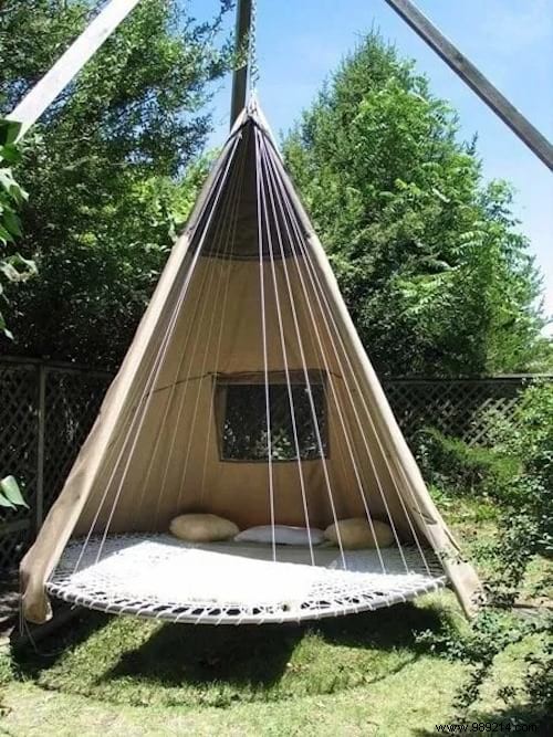 Old Trampoline:19 Ingenious Ways to Repurpose it. 