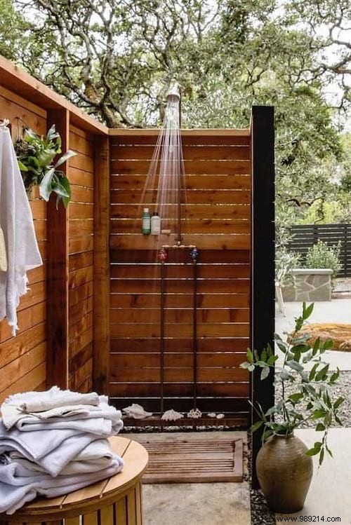 26 Awesome DIY Outdoor Shower Ideas (Quick &Easy). 