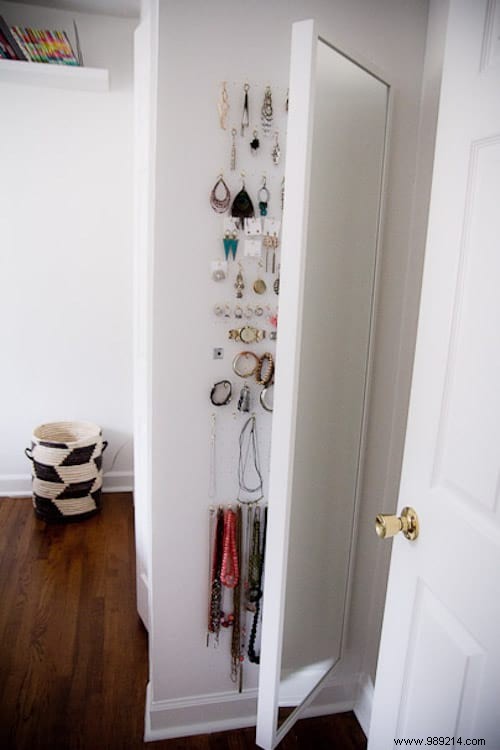 50 Great Storage Ideas To Better Organize Your Room. 