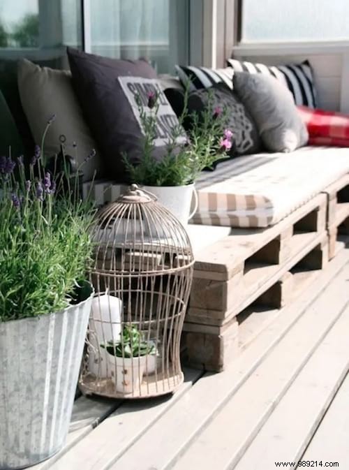 Balcony:25 Inexpensive Decoration Ideas Revealed By A Landscaper. 