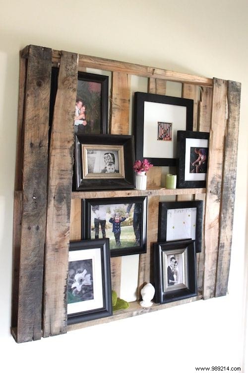 25 easy furniture to make with wooden pallets. 