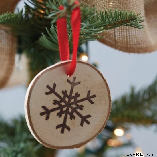 20 Super Christmas Decorations With WOODEN LOGS. 