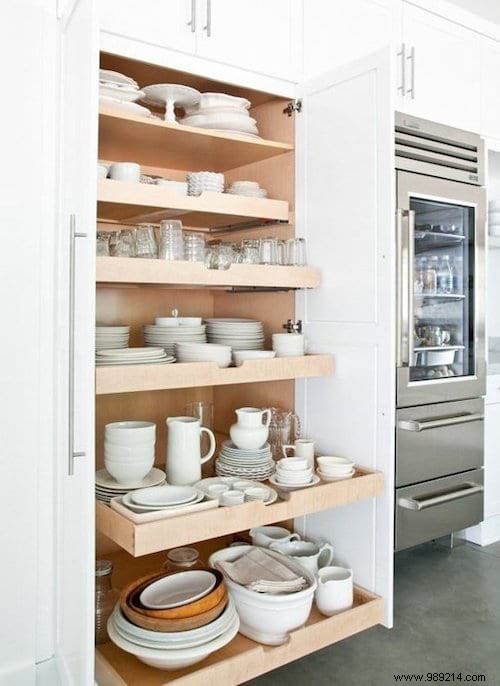 15 clever and hidden storage units that everyone would love to have in their kitchen. 