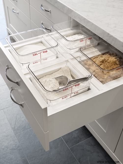 15 clever and hidden storage units that everyone would love to have in their kitchen. 