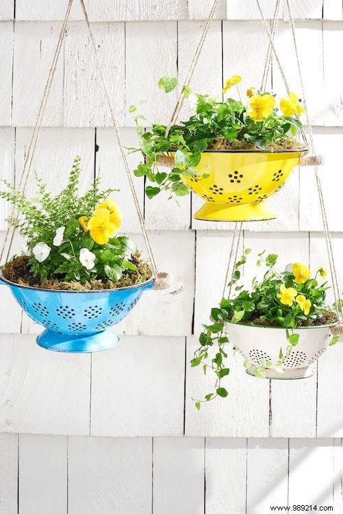 28 Great Ideas To Beautify Your Garden Easily. 